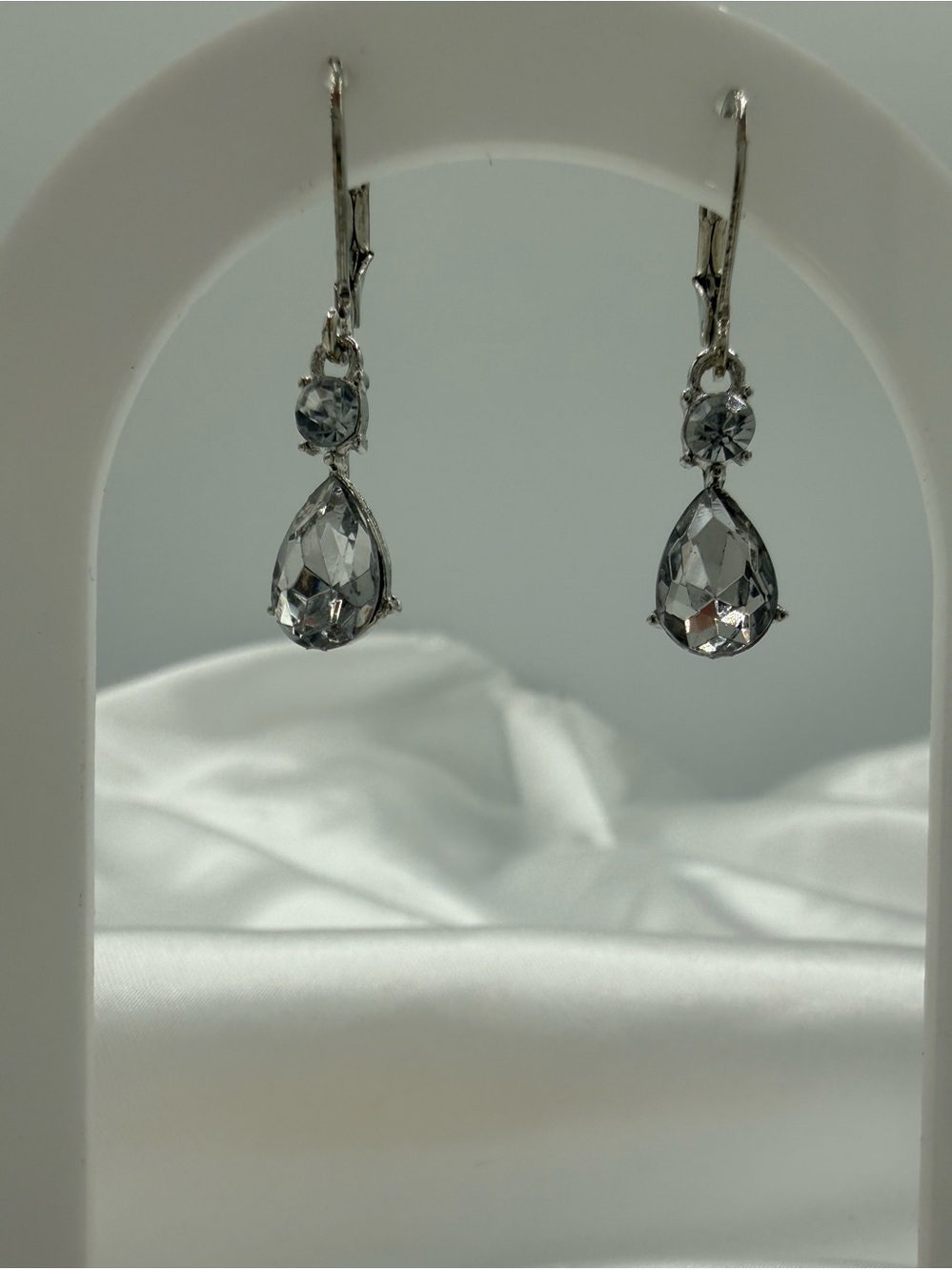 Elegant Silver Tone Teardrop Crystal Drop Earrings Sparkling Classic Dazzling